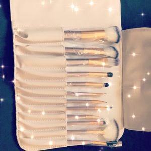 12 piece makeup brush set